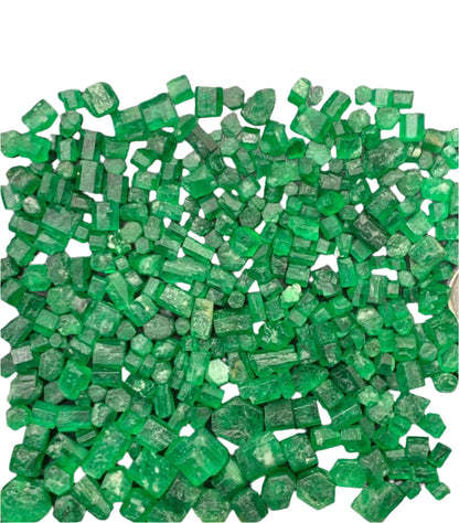 sawat emerald raw stone