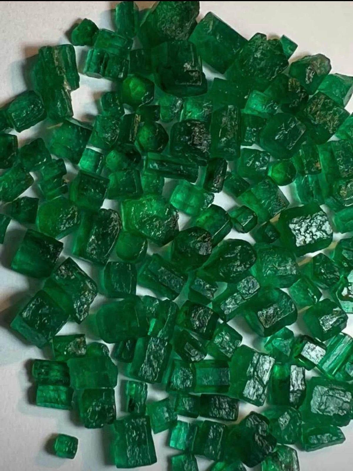 Facet Grade Sawat Emerald Raw Stone