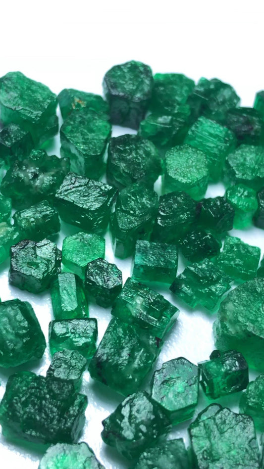Natural Swat Emerald Rough 150 carats lot