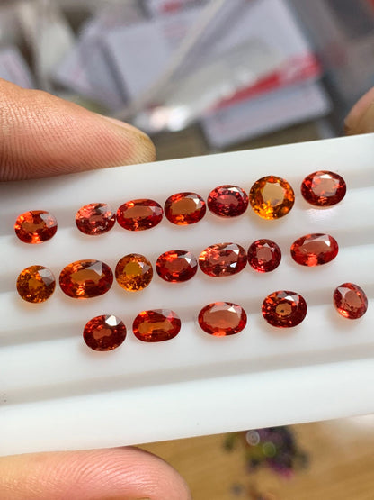 17 Pieces Loose Stone Orangish-Red Sapphires