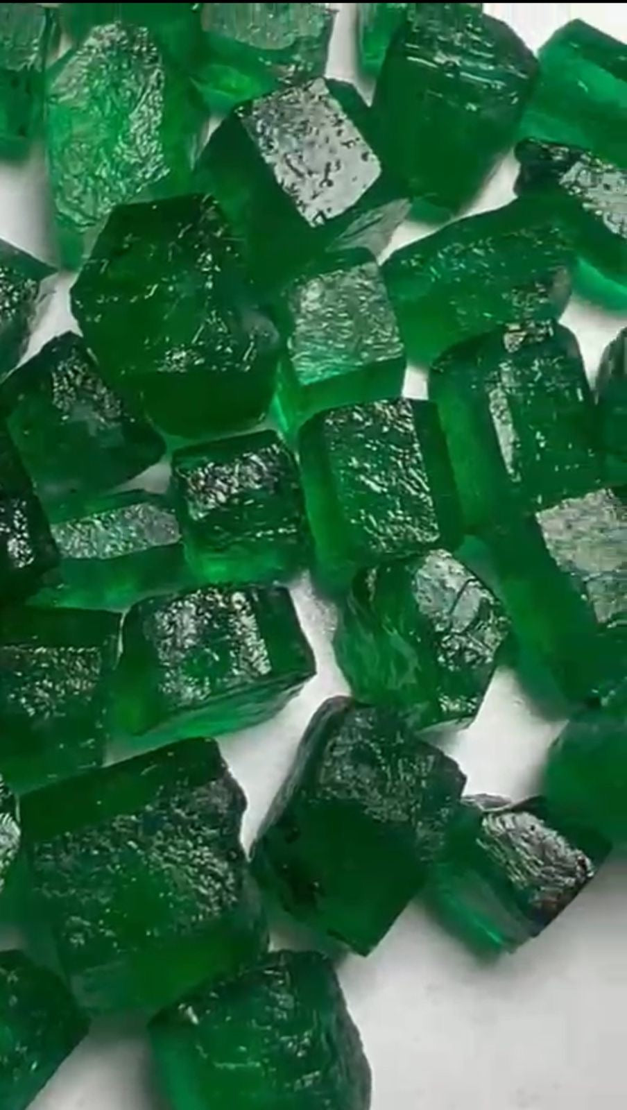 Facet Grade Sawat Emerald Raw Stone