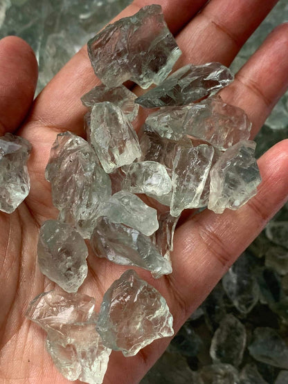 2kg Rough Oligoclase for Cutting and Faceting