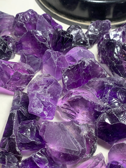 Raw stone Amethyst facet grade