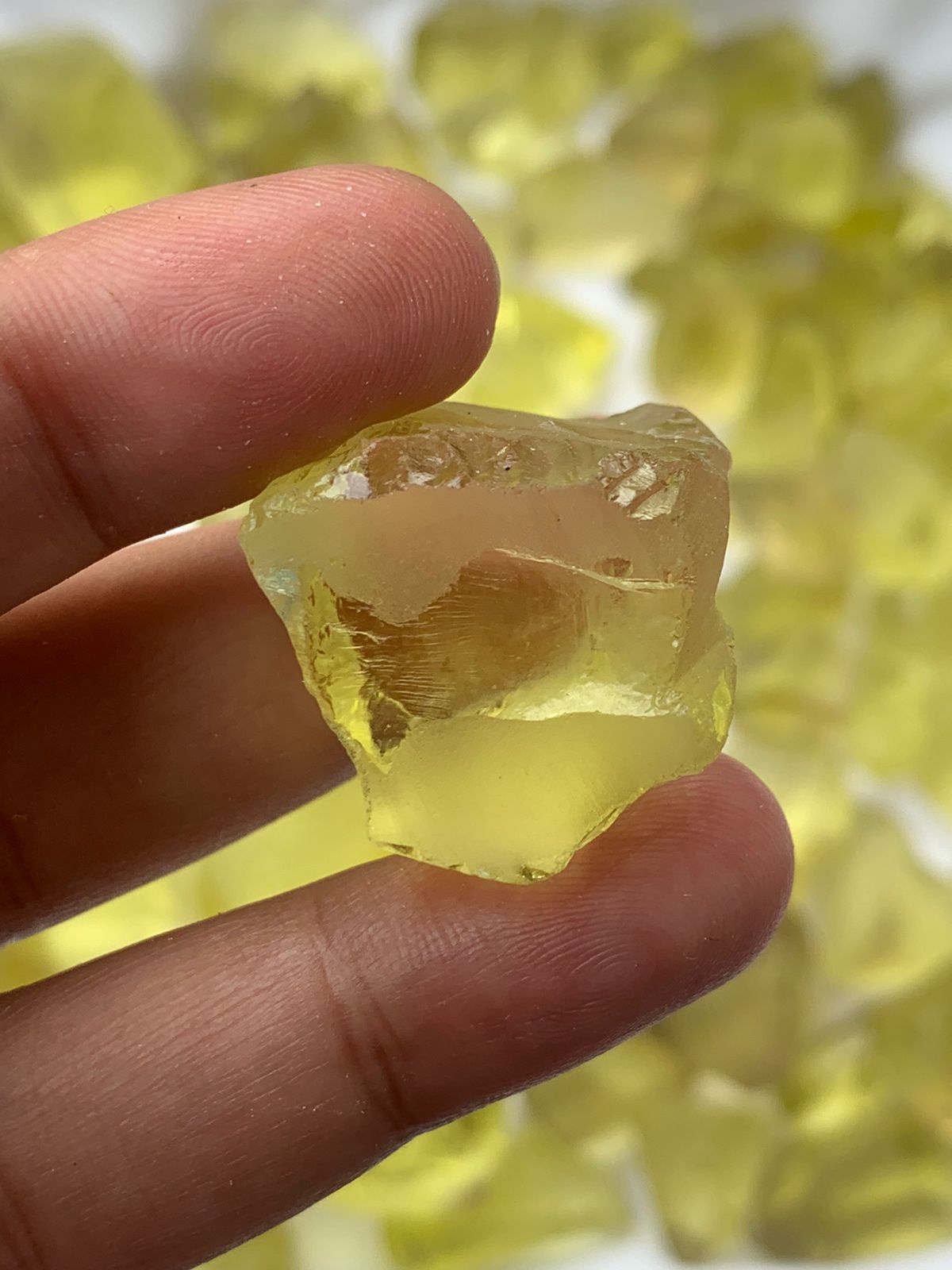 Rough Gemstone Lemon Quartz facet grade 