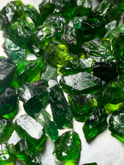 facet grade rough chrome diopside