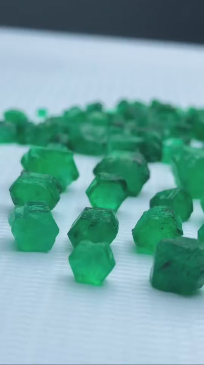 Natural Swat Emerald Rough 150 carats lot