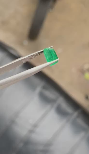 52 Carats Facet Grade Natural Rough Emerald