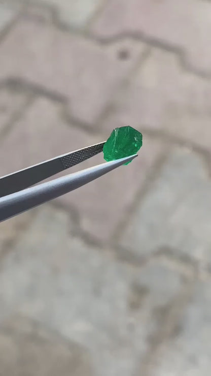 50 Carats Uncut Green Emerald Rough Stones from Swat